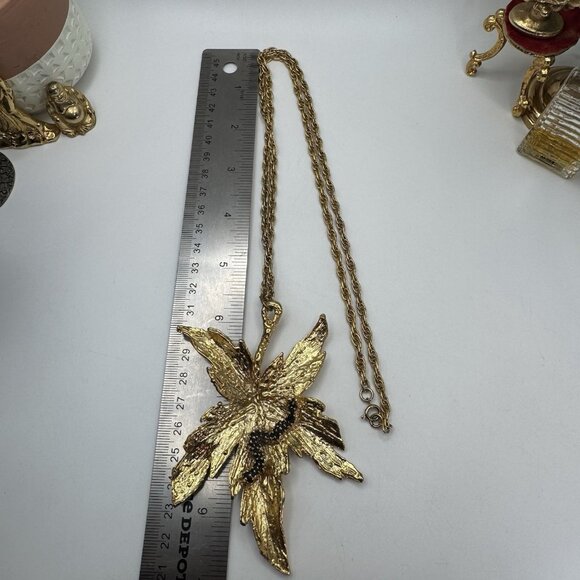 SASCHA BRASTOFF Brutalist Statement Necklace Pendant Leaf Gold Tone Vintage - Picture 5 of 10